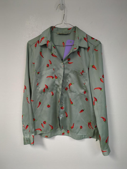 Green shirt with chilli peppers patterned, Zara, Size 8