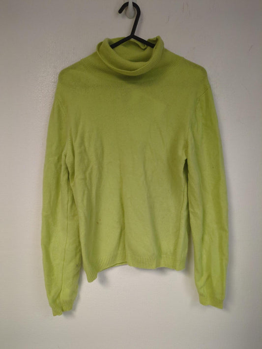 Green wool turtle neck jumper, Size 8/10 - Damaged Item Sale