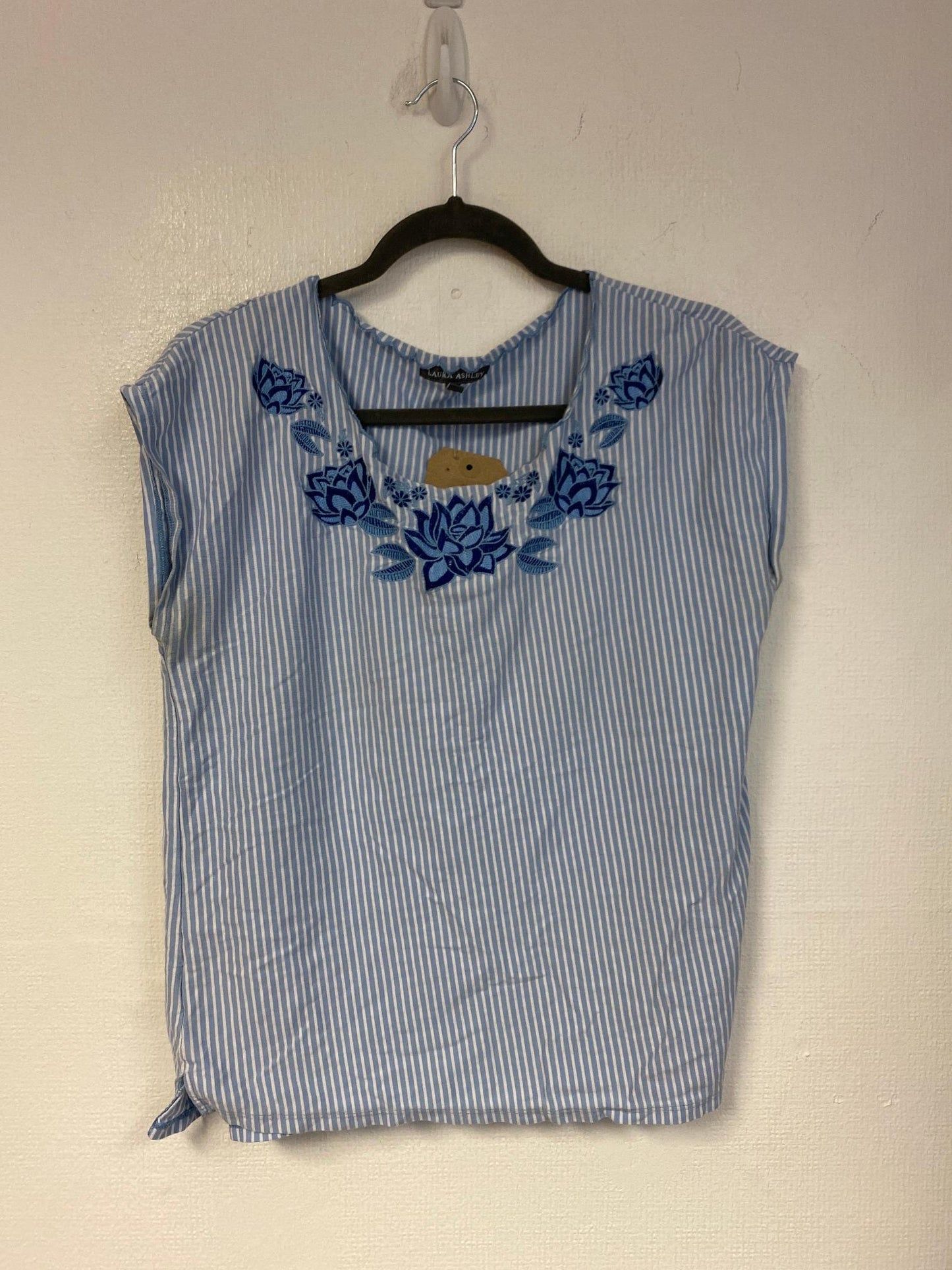 Blue embroidered sleeveless top, size 12 - Damaged Item Sale
