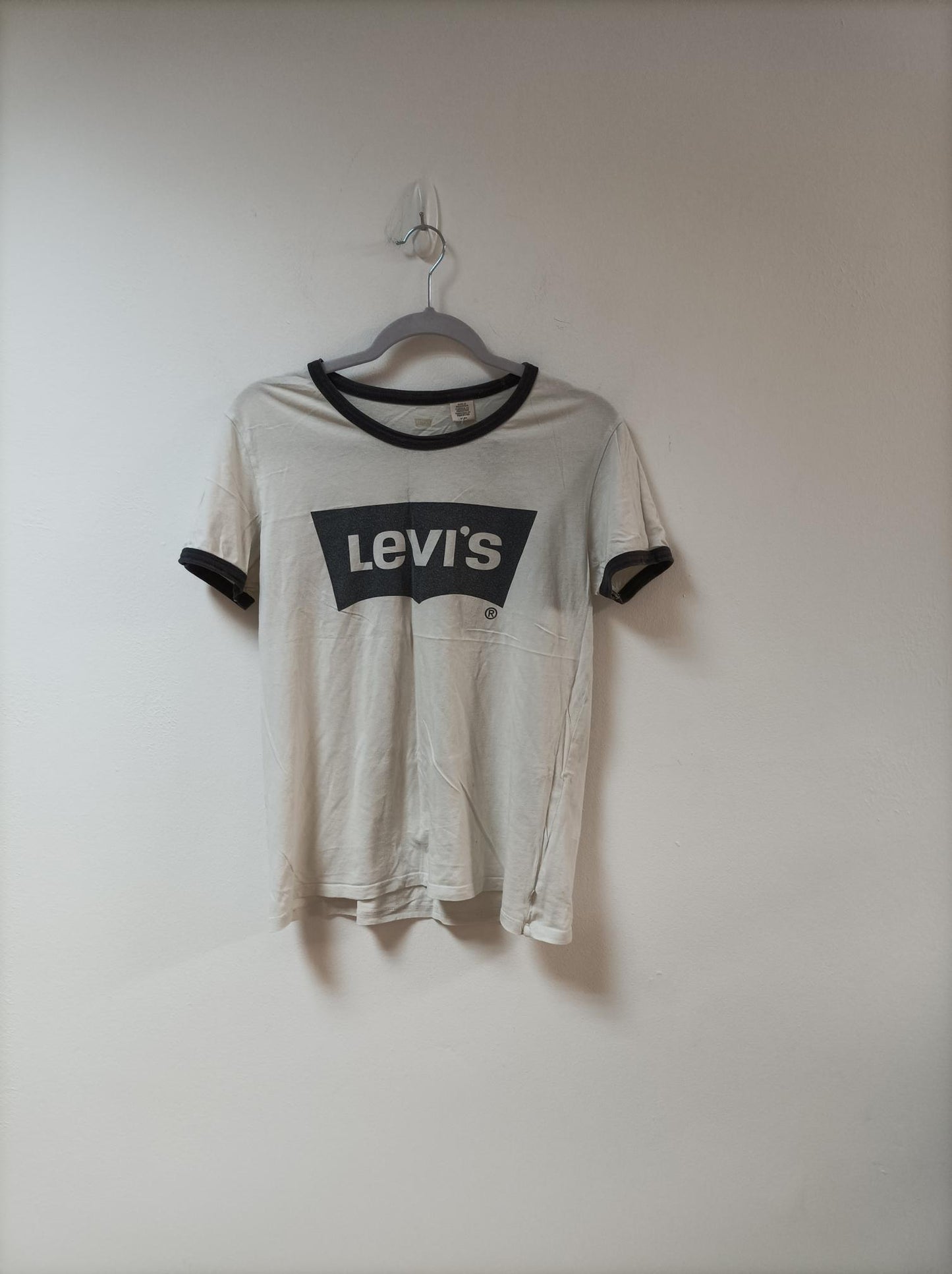 White and grey Levi's branded t-shirt, Levi's, size S- Damaged Item Sale